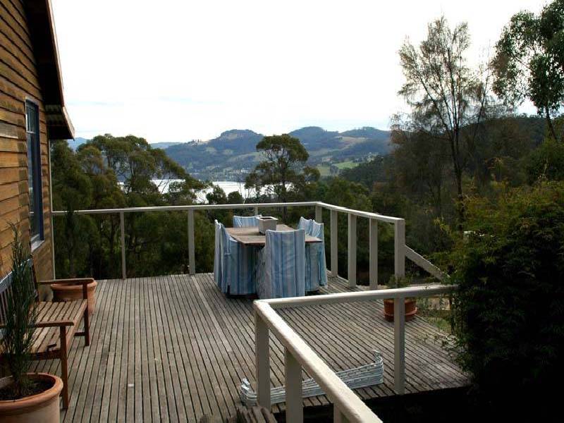 Cawthorns Road, Wattle Grove TAS 7109