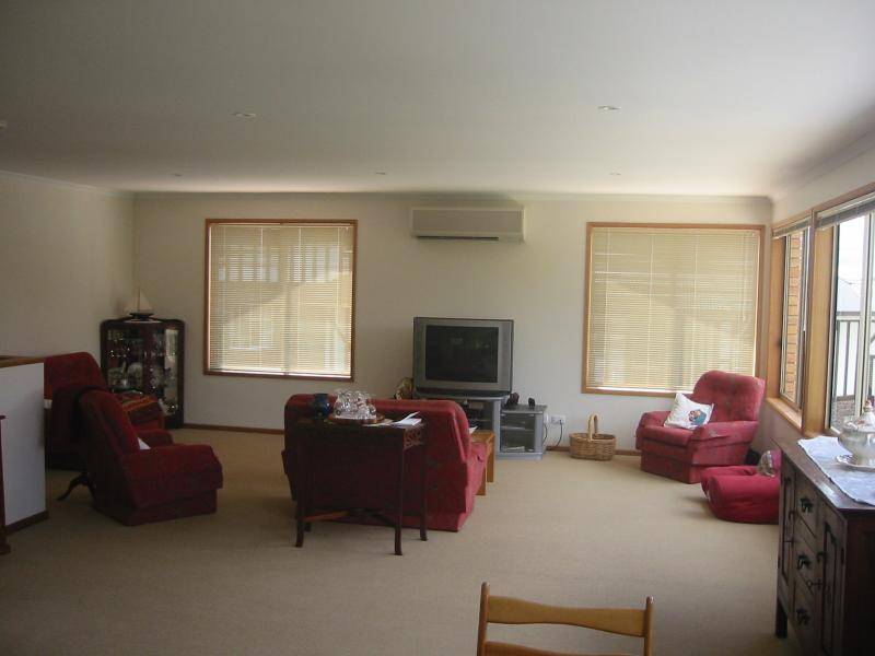 Delta Ave, Taroona TAS 7053