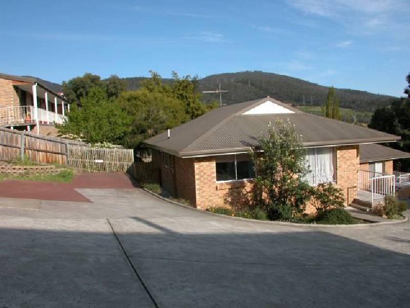 3-4 Rina Court, Glenorchy TAS 7010