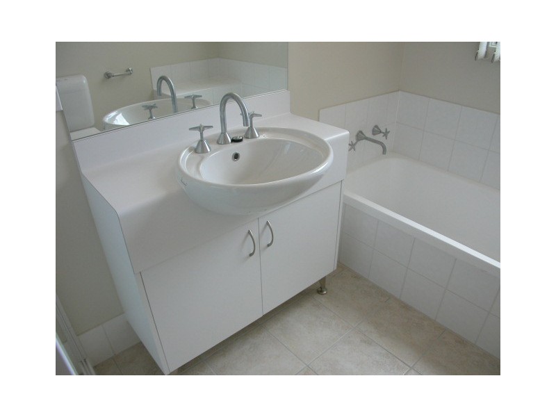 124 Newtown Road, New Town TAS 7008