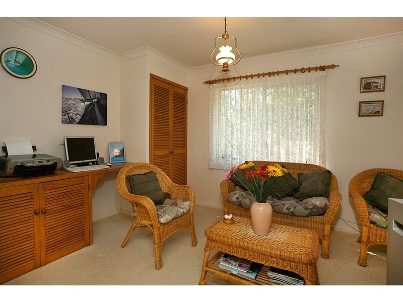 27 laurinda Crescent, Springwood QLD 4127