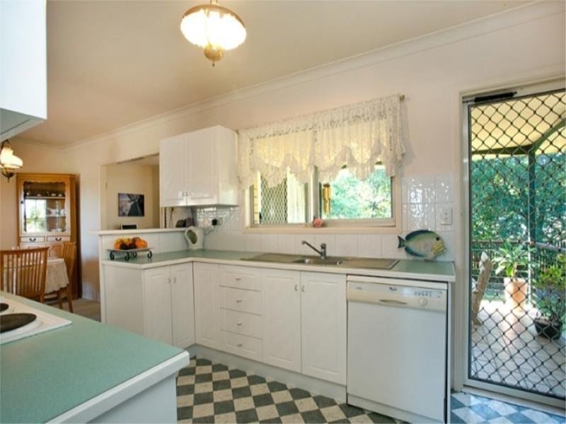 27 laurinda Crescent, Springwood QLD 4127