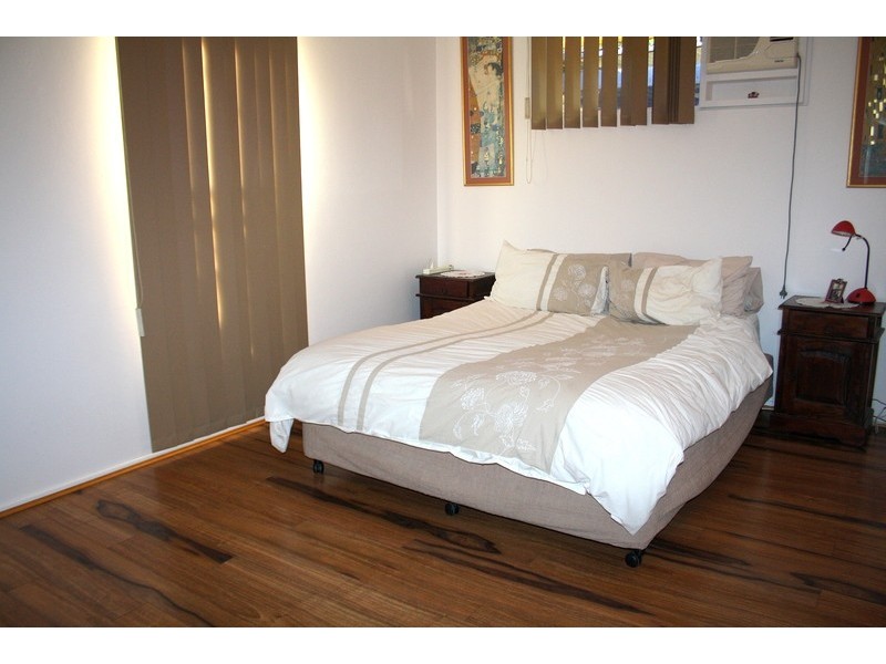 25 Laurinda Crescent, Springwood QLD 4127