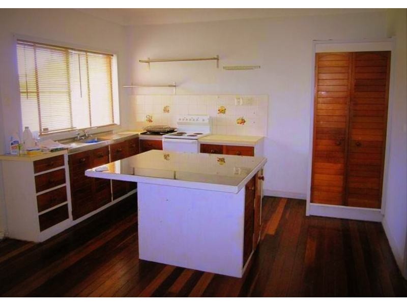 84 Kempsie Rd, Upper Mount Gravatt QLD 4122