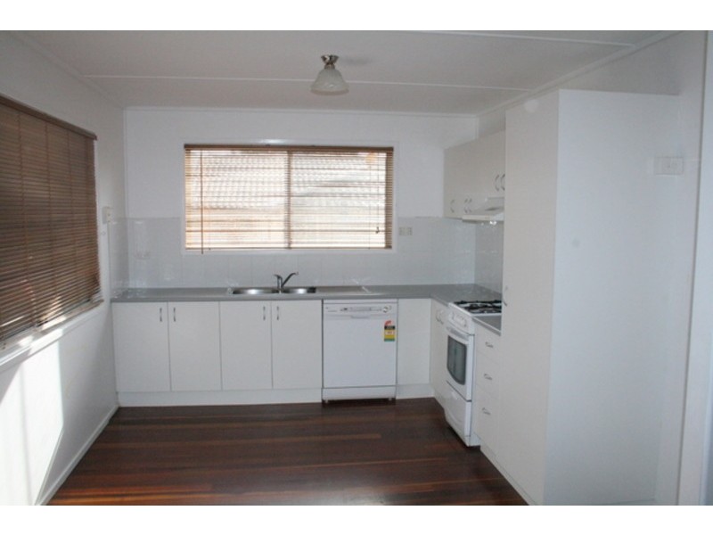 15 Bellis, Daisy Hill QLD 4127