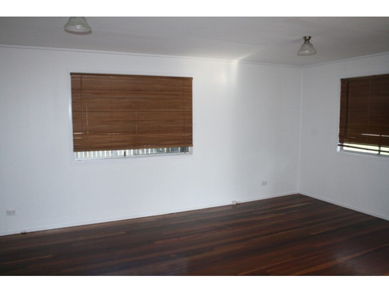 15 Bellis, Daisy Hill QLD 4127