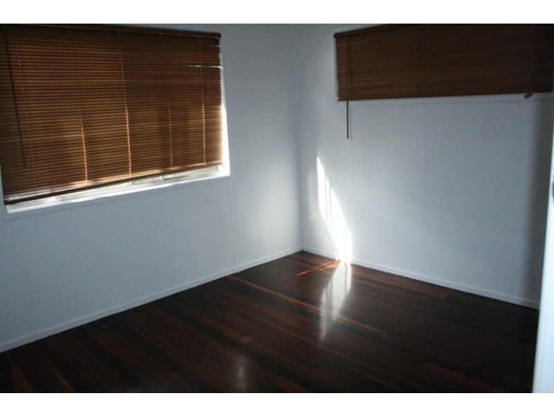 15 Bellis, Daisy Hill QLD 4127
