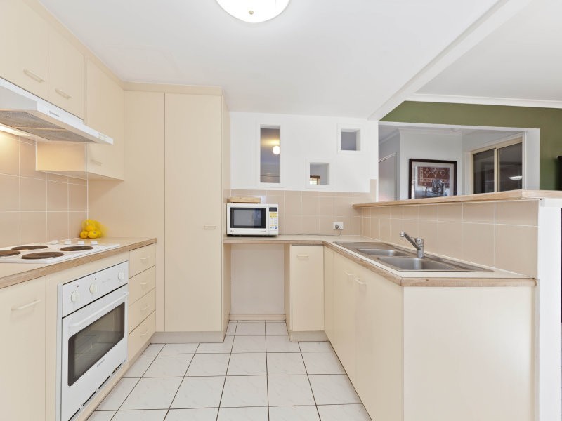 11/10 Adrian Place, Wishart QLD 4122