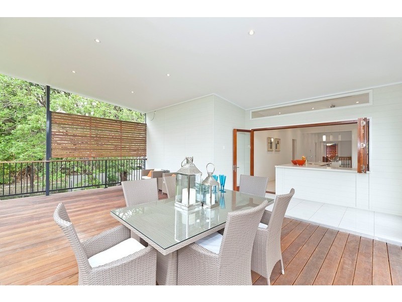 19 Burlington Street, East Brisbane QLD 4169