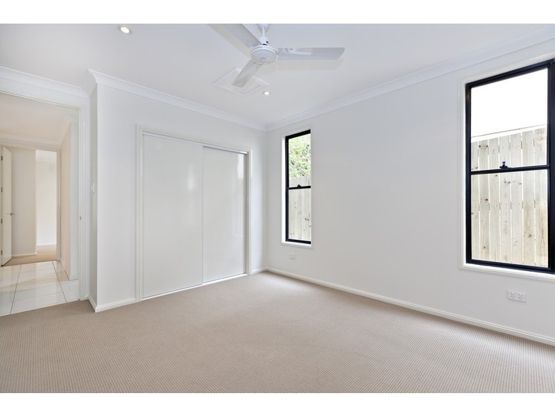 19 Burlington Street, East Brisbane QLD 4169