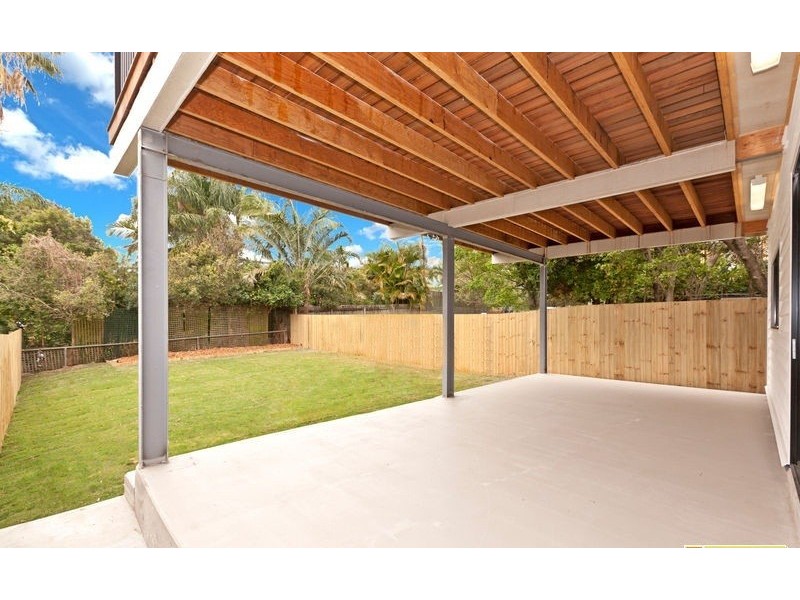 19 Burlington Street, East Brisbane QLD 4169