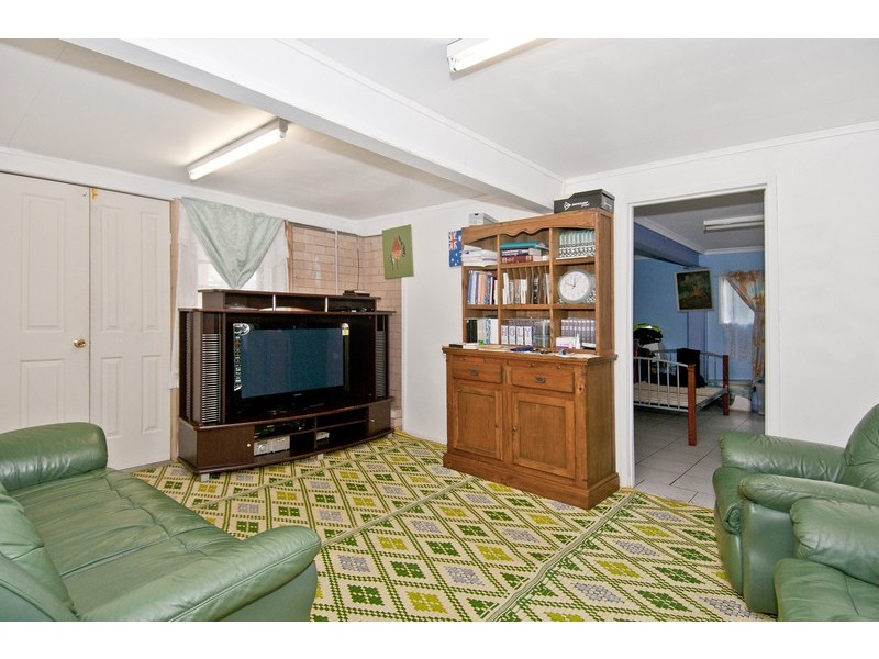 7 College Street, Loganlea QLD 4131