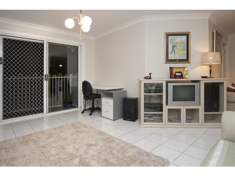 42 Sheffield Place, Kuraby QLD 4112