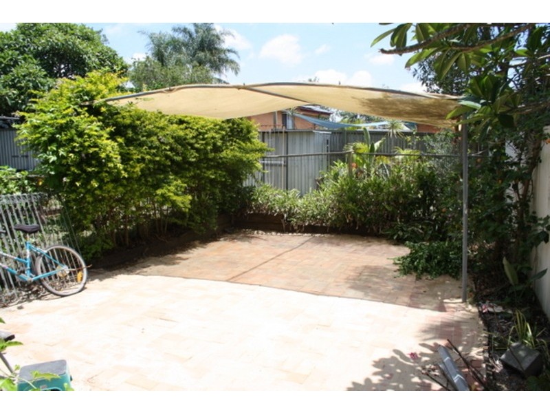 6 Stuart St, Woodridge QLD 4114