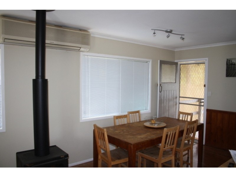 6 Stuart St, Woodridge QLD 4114