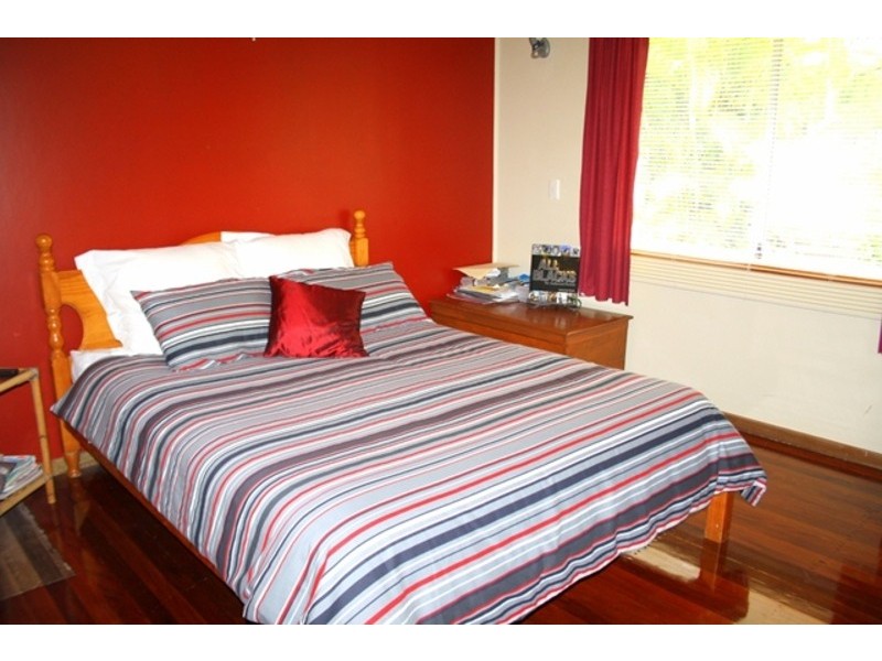 26 Coolcrest Street, Daisy Hill QLD 4127