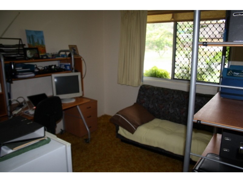 18 Pheasant Avenue, Beenleigh QLD 4207