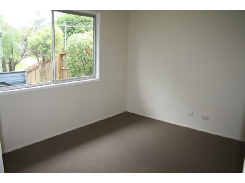 8 Yolla St, Eagleby QLD 4207