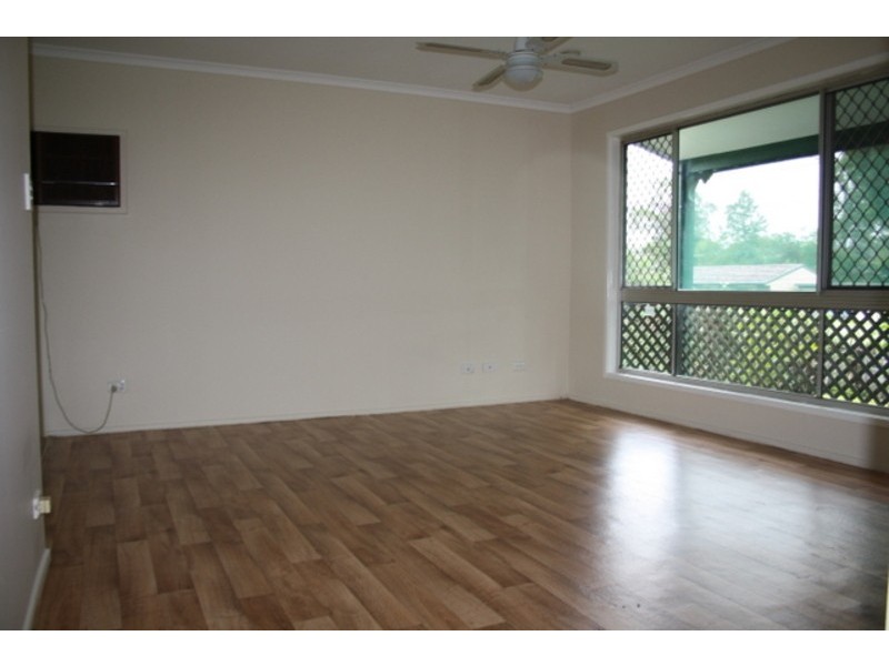 8 Yolla St, Eagleby QLD 4207