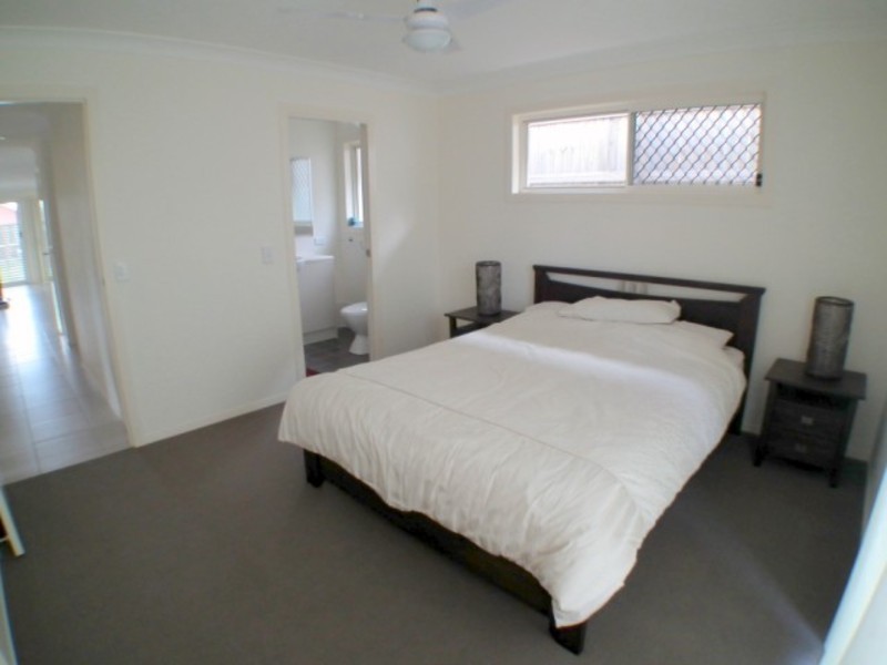 5  Bindarri Close, Waterford QLD 4133