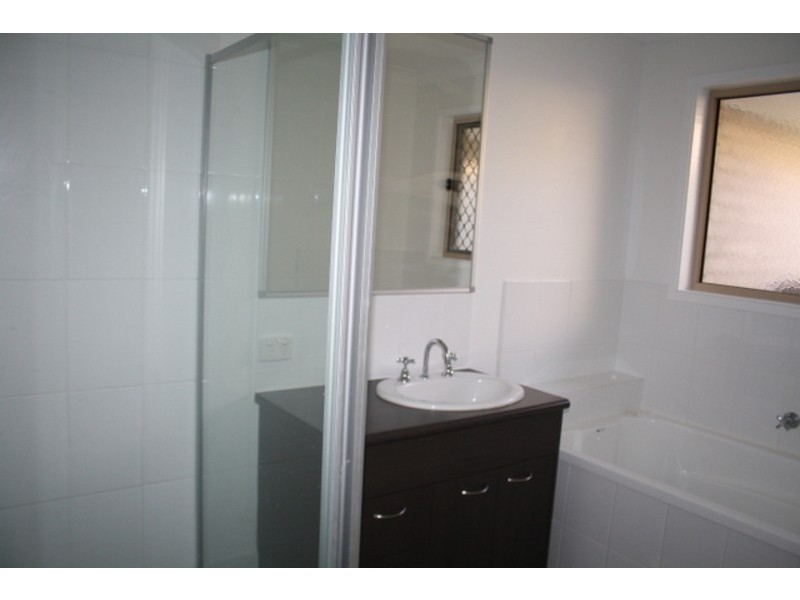 13 Fairweather St, Berrinba QLD 4117
