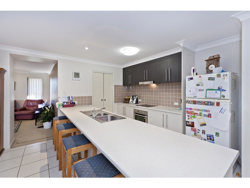 34 Apsley Crt, Parkinson QLD 4115