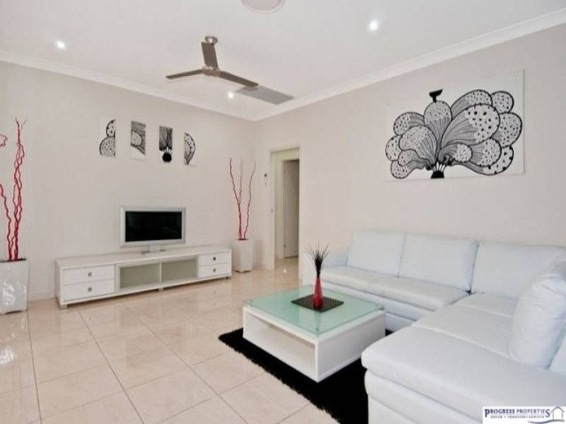79 Jarvis Rd, Waterford QLD 4133