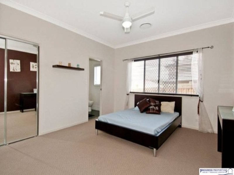 79 Jarvis Rd, Waterford QLD 4133