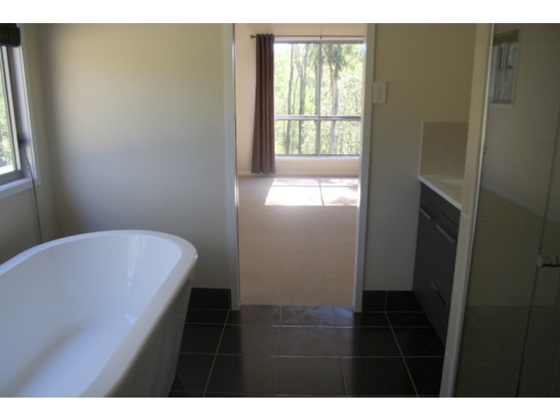 134 Pendennis Rd, Tamborine QLD 4270