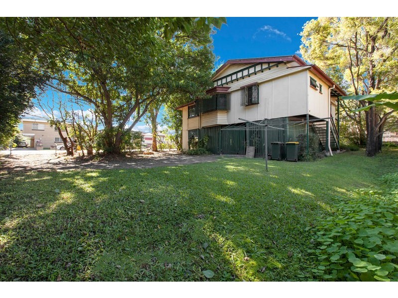 1 Pear Street, Greenslopes QLD 4120