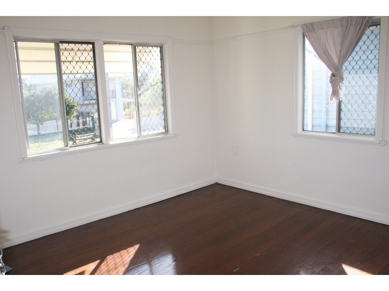 31 Heidelberg Street, East Brisbane QLD 4169