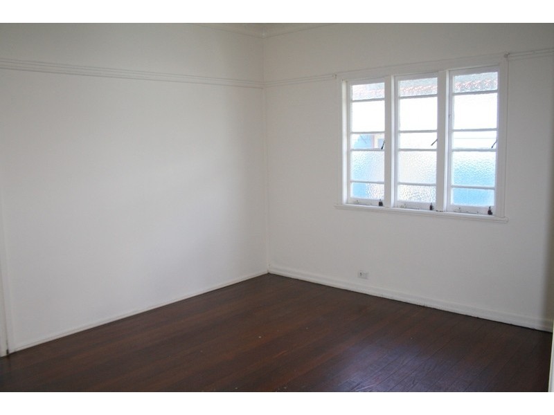 31 Heidelberg Street, East Brisbane QLD 4169