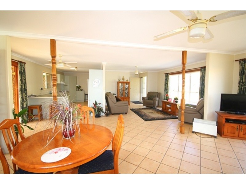 6 Belinda Crescent, Springwood QLD 4127