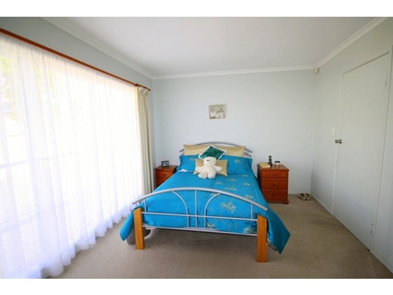 6 Belinda Crescent, Springwood QLD 4127