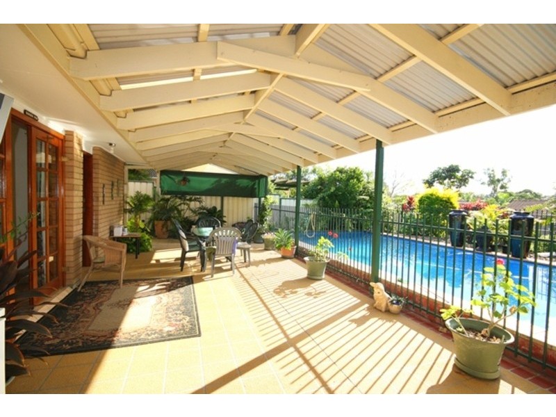 6 Belinda Crescent, Springwood QLD 4127