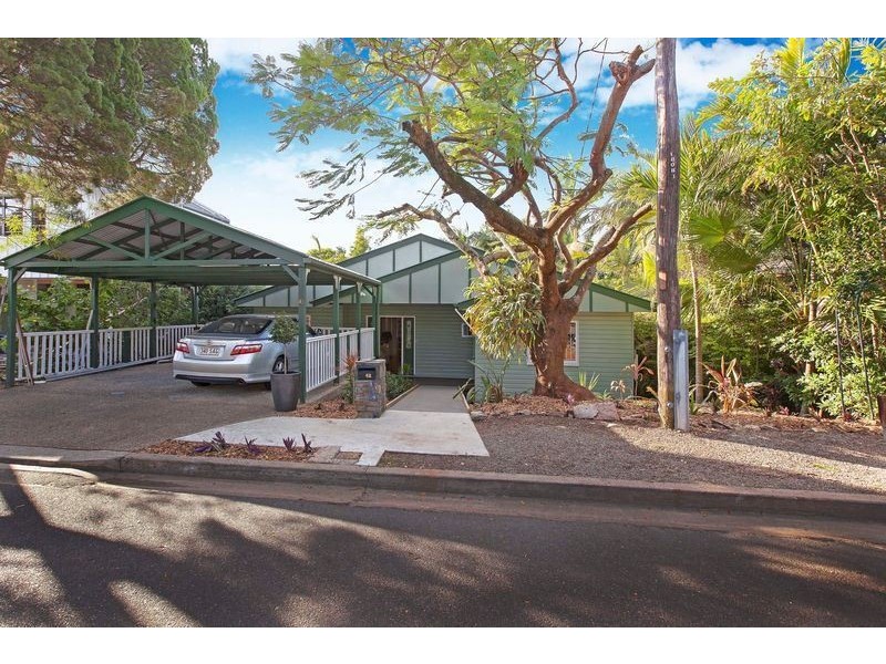 42 Lockyer Street, Camp Hill QLD 4152