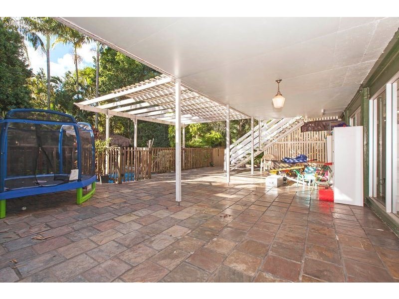 42 Lockyer Street, Camp Hill QLD 4152