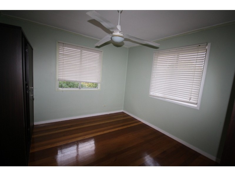 1 Burke St, Woodridge QLD 4114