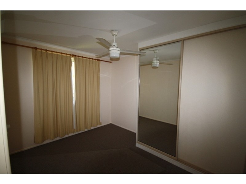 10 Yolla St, Eagleby QLD 4207