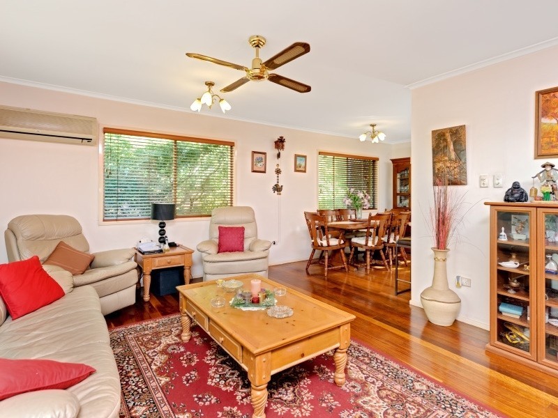 73 Camrose Crt, Underwood QLD 4119