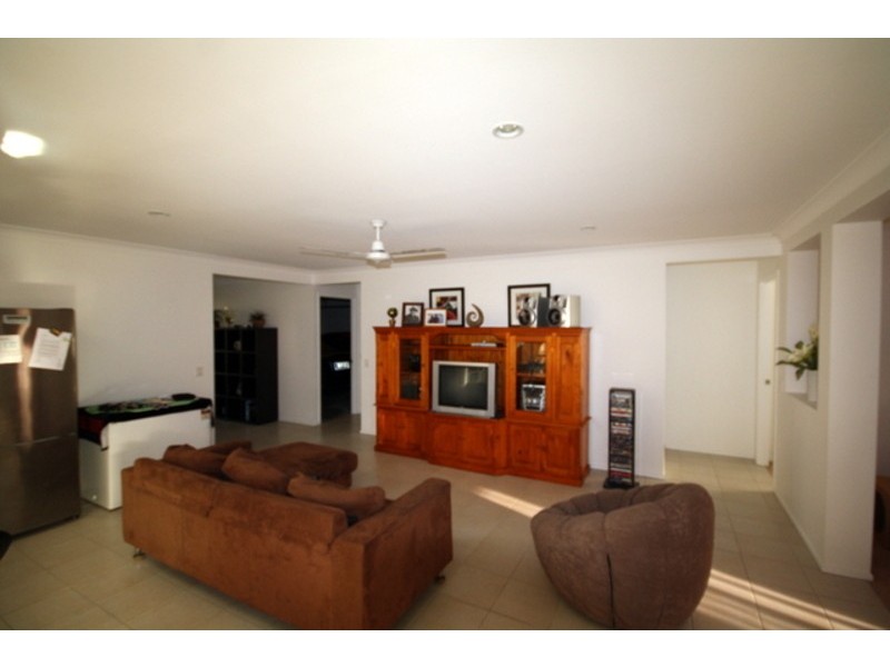 13 Fairweather St, Berrinba QLD 4117