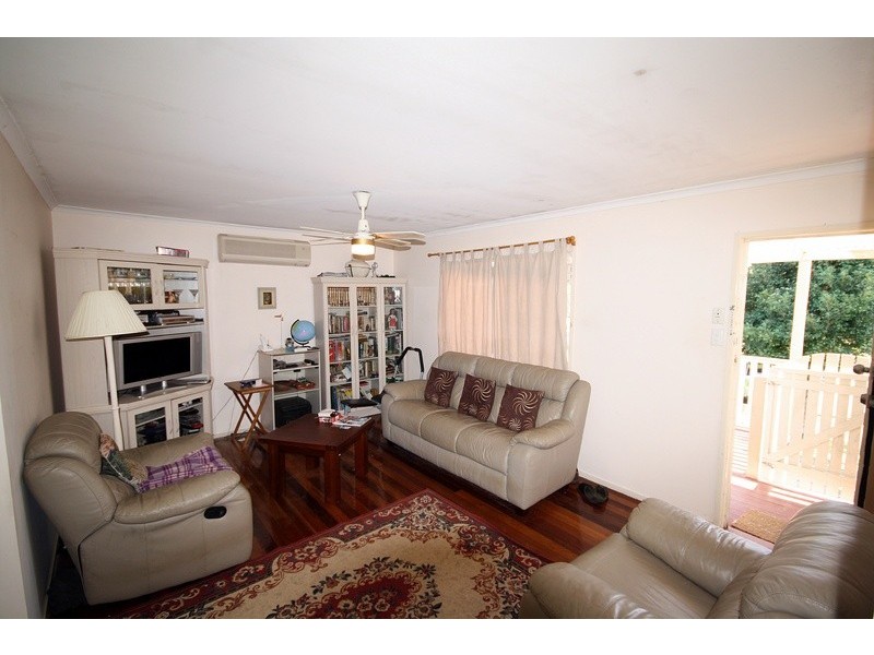 25 Shannon St, Woodridge QLD 4114