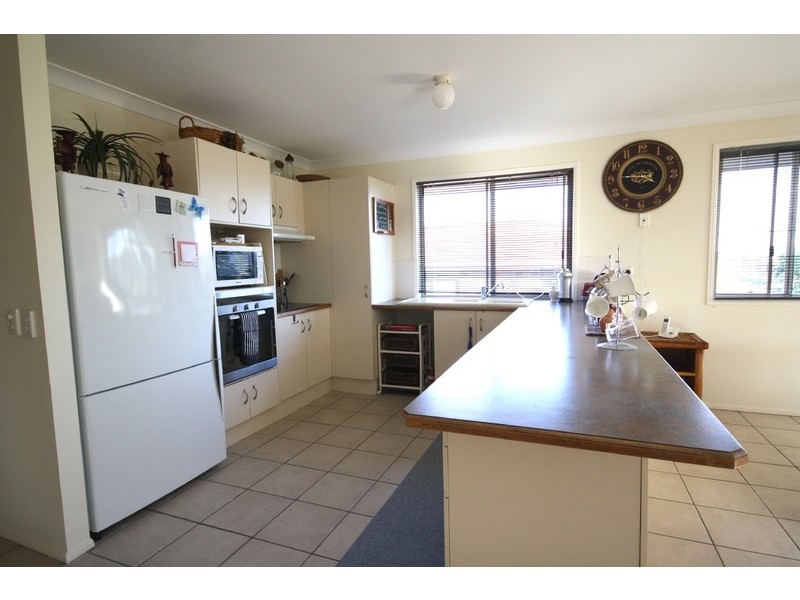 18 Crestridge Crescent, Oxenford QLD 4210