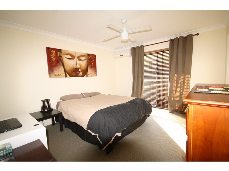 18 Crestridge Crescent, Oxenford QLD 4210
