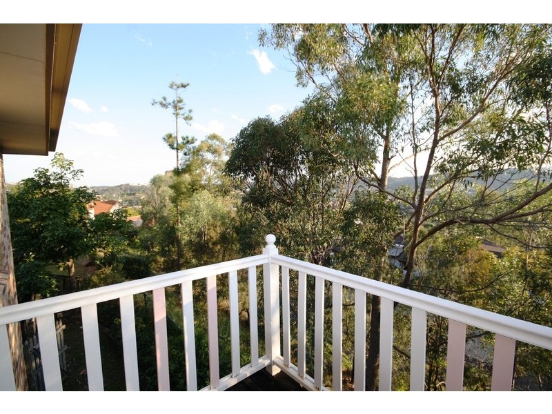 18 Crestridge Crescent, Oxenford QLD 4210