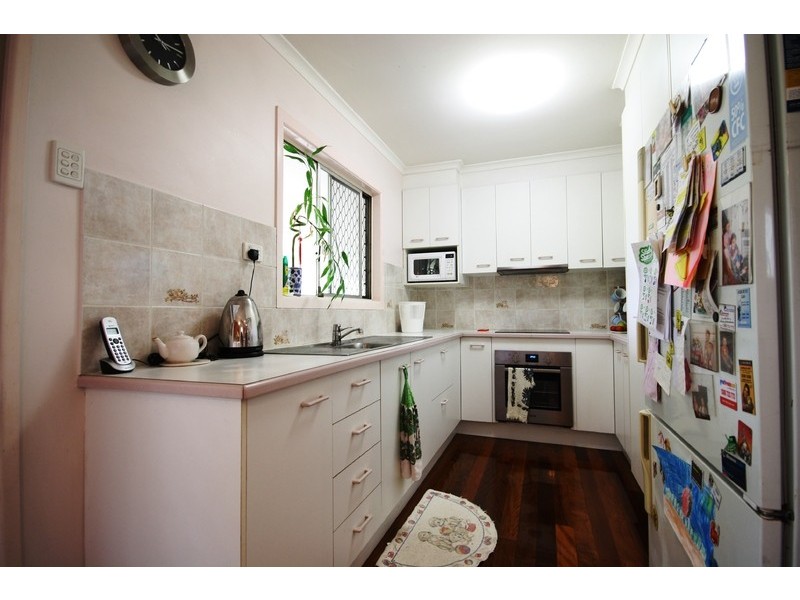 13 Rowan Street, Slacks Creek QLD 4127