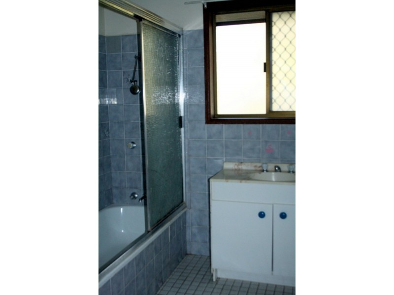 13 Blackwood Road, Woodridge QLD 4114