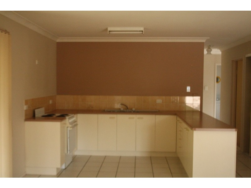 1/14 Duke Street, Woodridge QLD 4114