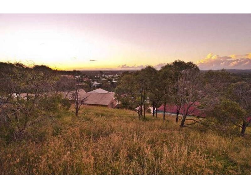 5 Webster Tce, Edens Landing QLD 4207