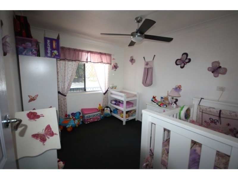 7 Satinwood St, Crestmead QLD 4132